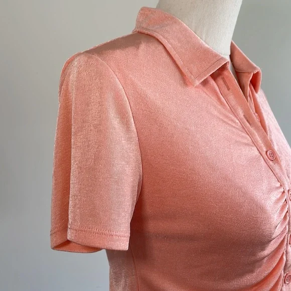 SPORTSGIRL Sz S metallic peach cropped button up short sleeved top - Picture 2 of 12